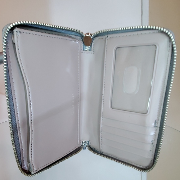 Marc Jacobs Wristlet - Picture 6 of 8